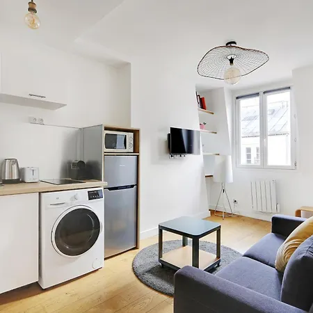 Pick A Flat's Apartements In Louvre-rivoli - Rue Du Roule *
