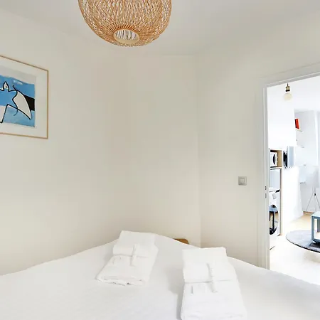 Pick A Flat's Apartements In Louvre-rivoli - Rue Du Roule