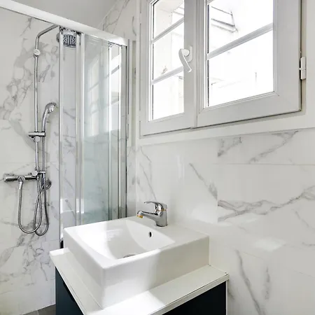 Pick A Flat's Apartements In Louvre-rivoli - Rue Du Roule Apartment *