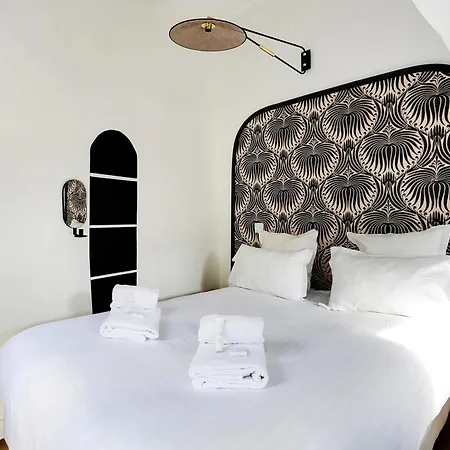Apartment Pick A Flat's Apartements In Louvre-rivoli - Rue Du Roule