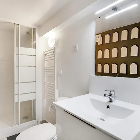 Apartment Pick A Flat's Apartements In Louvre-rivoli - Rue Du Roule