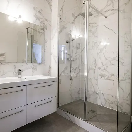 Pick A Flat's Apartements In Louvre-rivoli - Rue Du Roule Paris