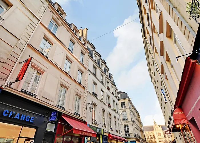 Pick A Flat's Apartements In Louvre-rivoli - Rue Du Roule
